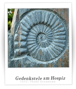 Gedenkstele am Elisabeth-Hospiz